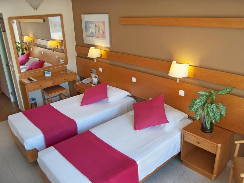 Agla Hotel 282690