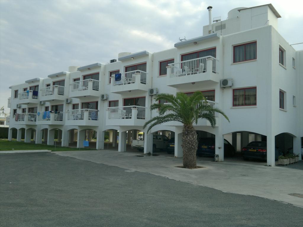 New Androthea Hotel Apartments with Modern Garage