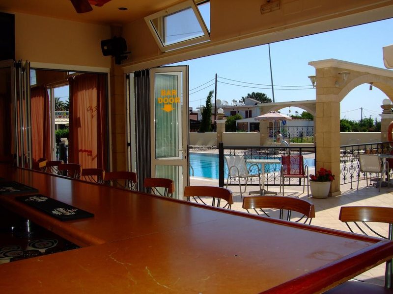 Antonios Hotel 245711