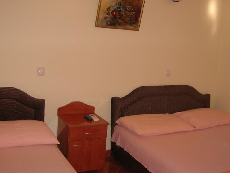 Apartments Dragana 71117