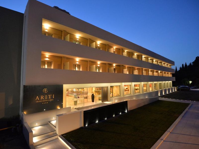 Ariti Grand Hotel  283150