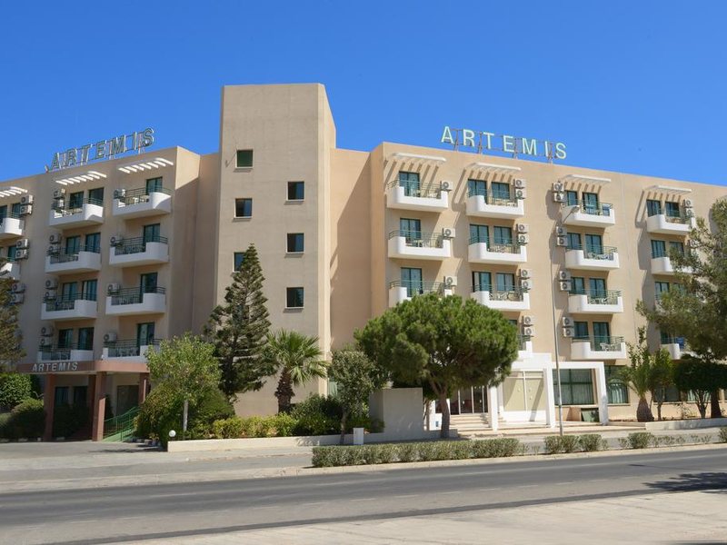 Artemis Hotel Apartments 290808