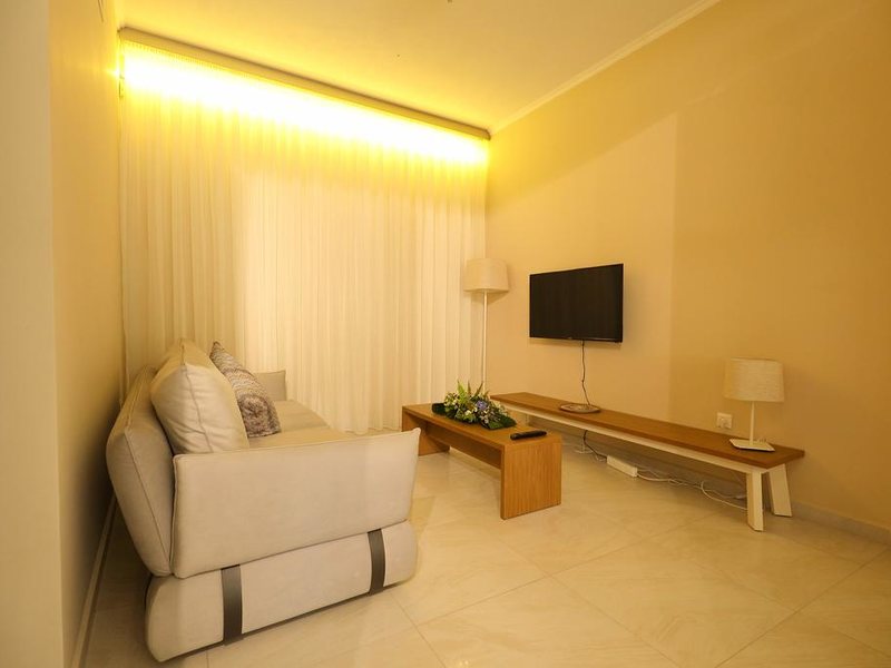 Artemis Plaza Hotel 283166