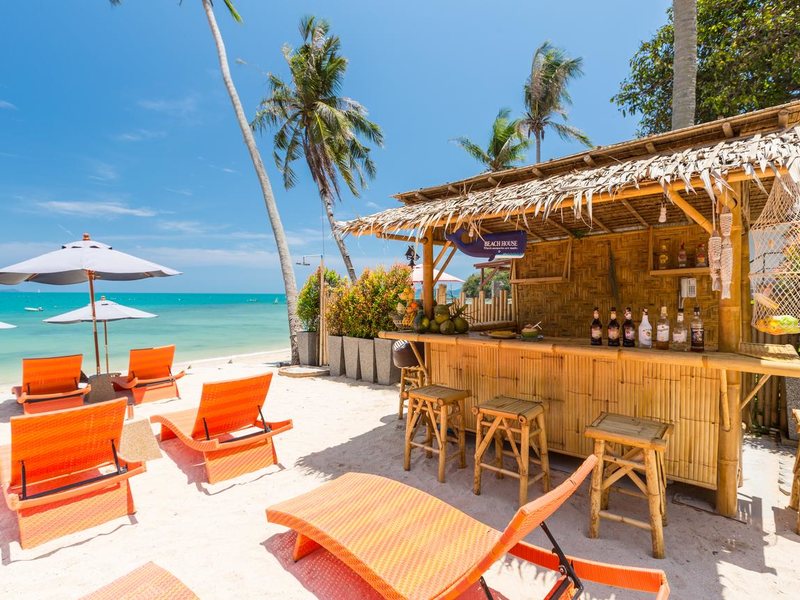 Beach 4 phuket. Bandara Phuket Beach Resort. Bandara Beach Phuket 4*. Отель Бандара Тайланд. Пхукет таварна Бич Резорт.