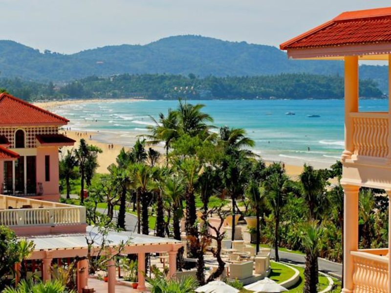 Centara Grand Beach Resort Phuket 140404