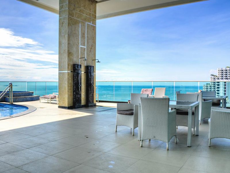 Cosy Beach View Condominium 222161