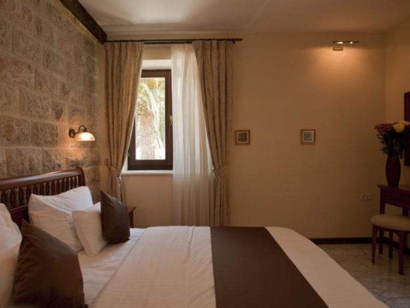 Eco hotel Carubba 73034