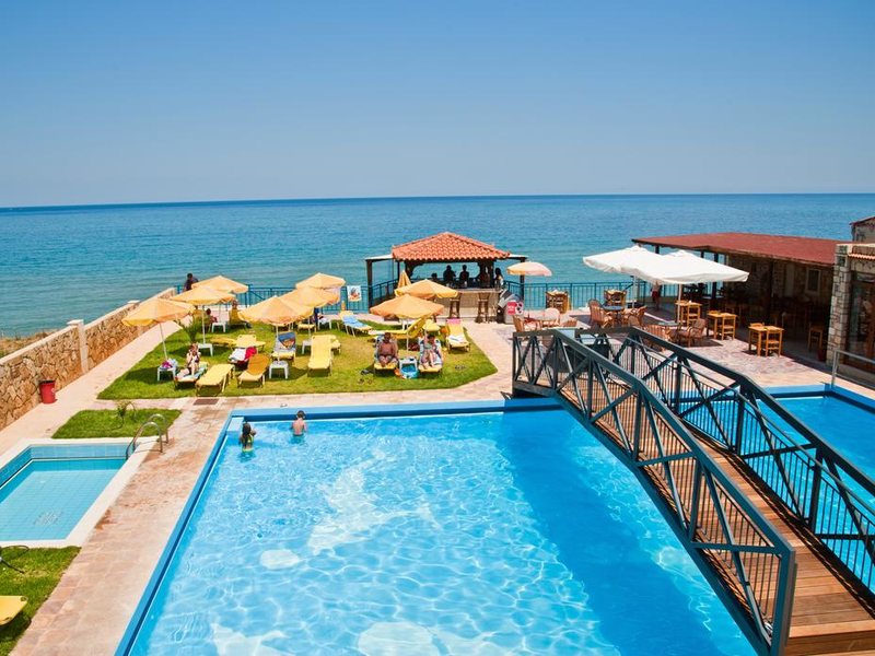 Ekavi Hotel 255168