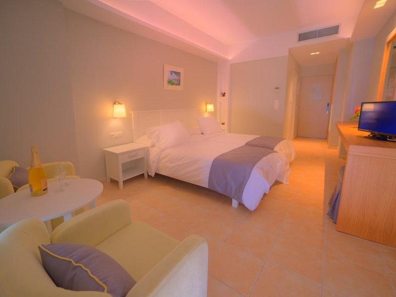 Elea Beach Hotel  249969