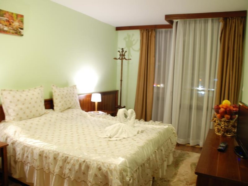 Elegant Lux Hotel (Bansco) 244338