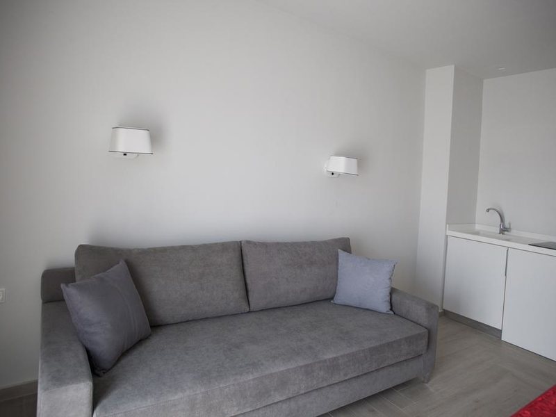 Eleonora Hotel Apartment 255206