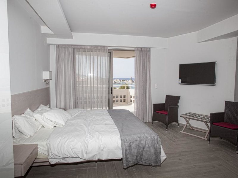 Eleonora Hotel Apartment 255208