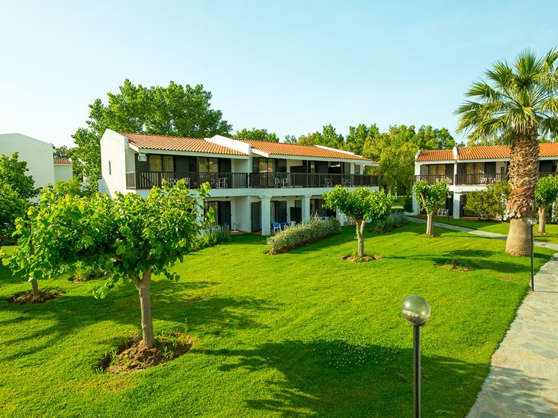 Golden Coast Hotel & Bungalows 217906