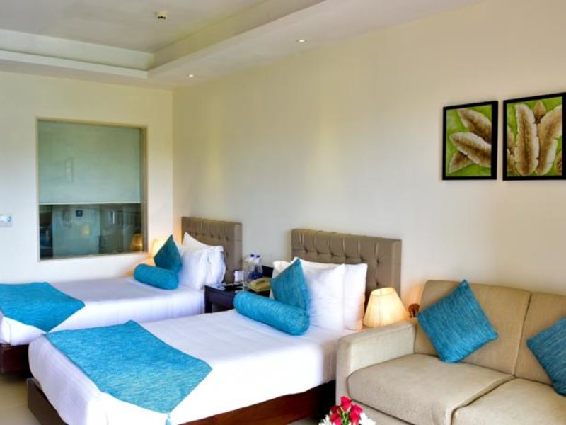 Golden Tulip Goa 137720