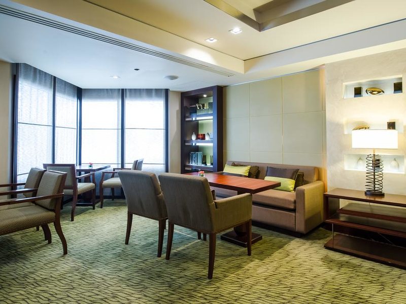 Holiday Inn Bangkok Silom 216414