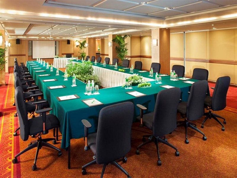 Holiday Inn Bangkok Silom 216421