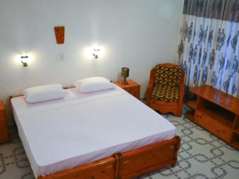 Hotel Thai Lanka 131230