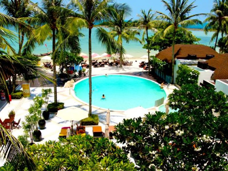 Iyara Beach Hotel & Plaza  152816