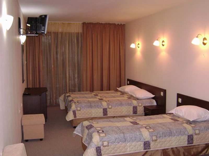 Kandrovi Hotel  311445