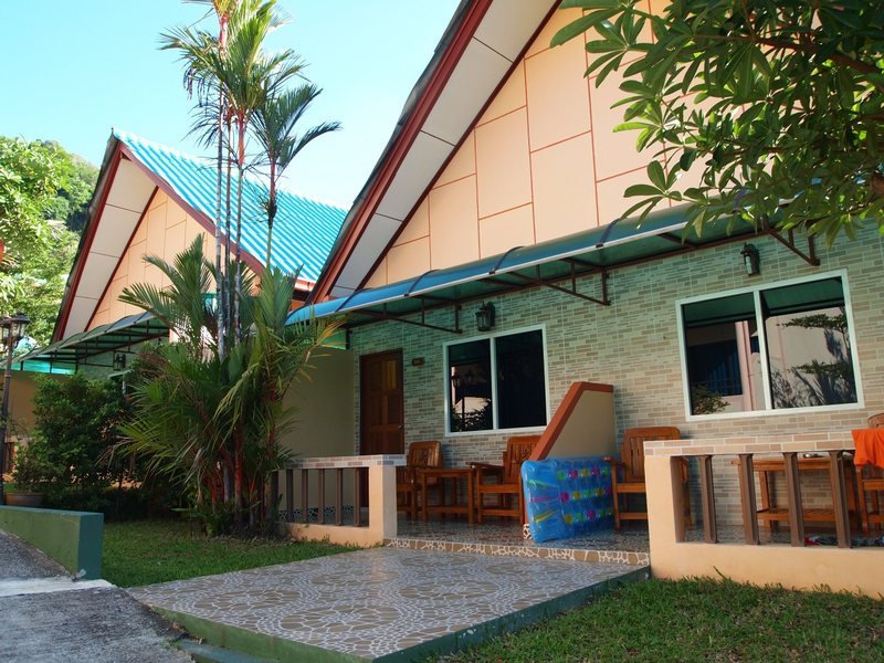 Karon Village Hotel & Bungalow 224193