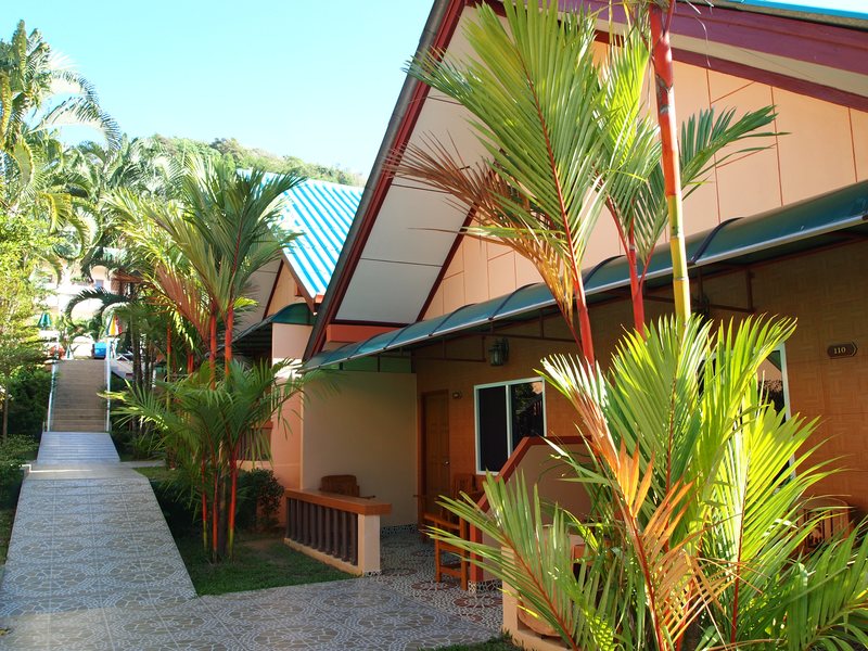 Karon Village Hotel & Bungalow 224202