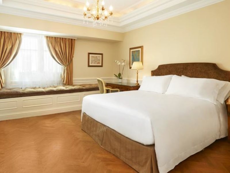 King George A Luxury Collection Hotel 90134