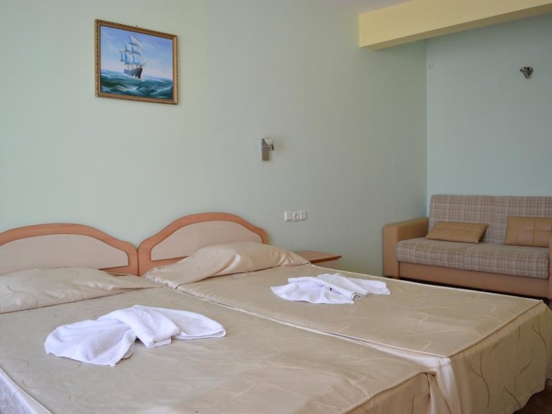 Koral Family Hotel  210843