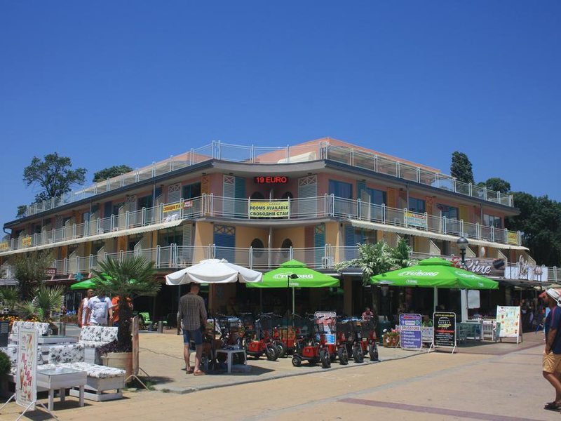 Largo Hotel 317413