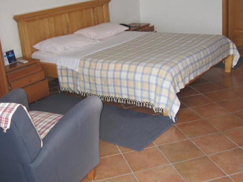 Levantin Inn 74672