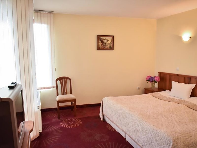 Lina Hotel 311637