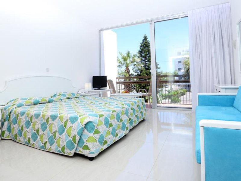 Marlita Beach Hotel Apartments   291214