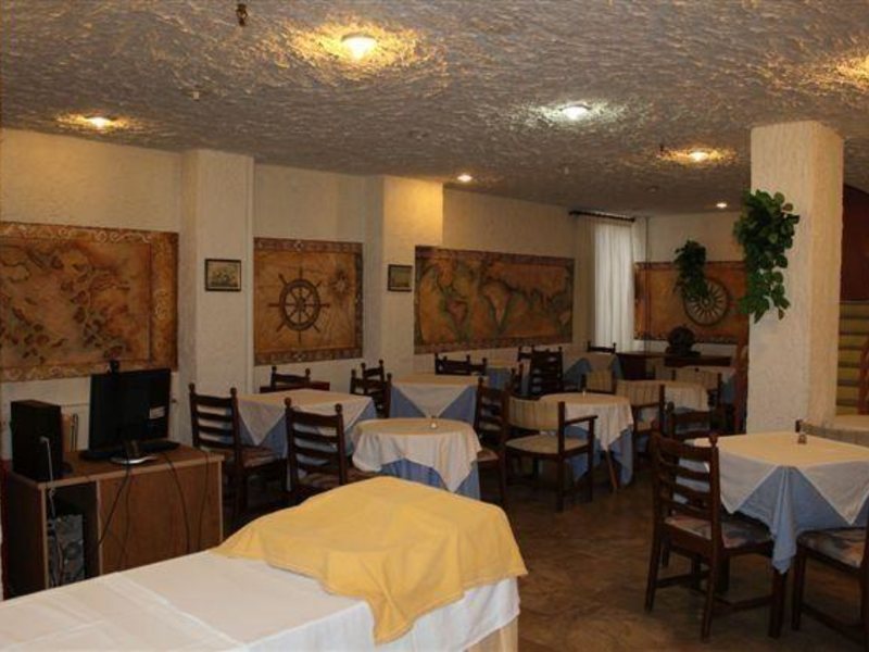 Noufara Hotel  247533