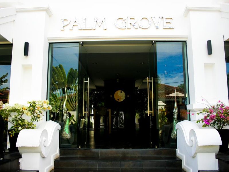 Palm Grove Resort 219925