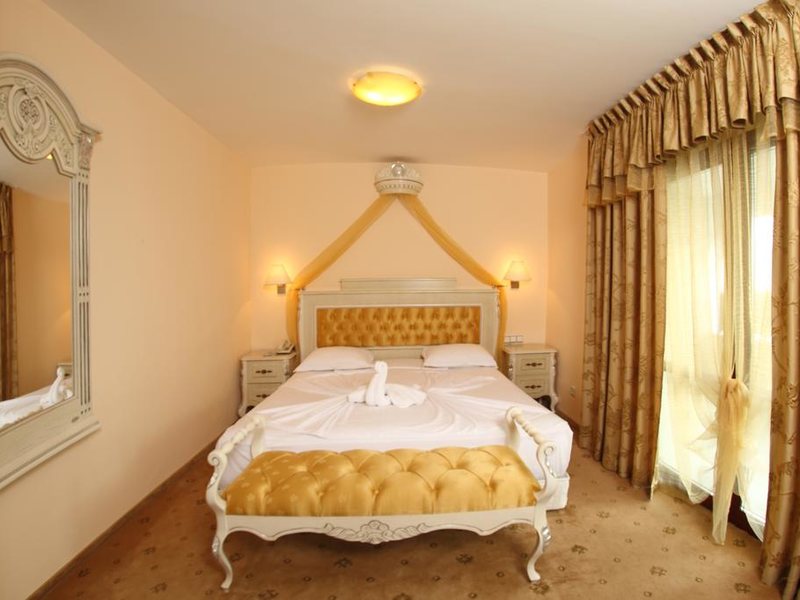 Pelican Hotel Duni 312843