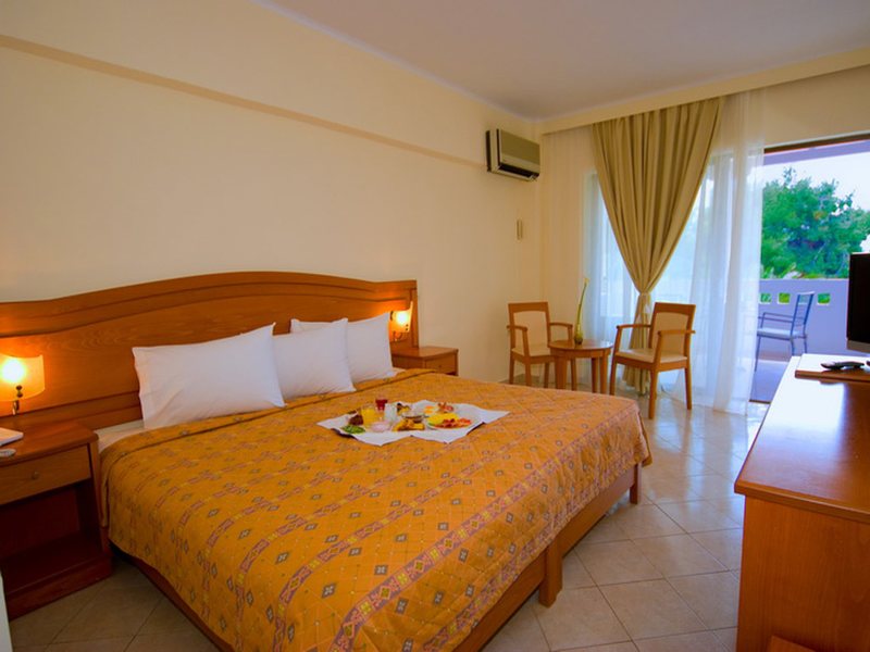 Porfi Beach Hotel 251611