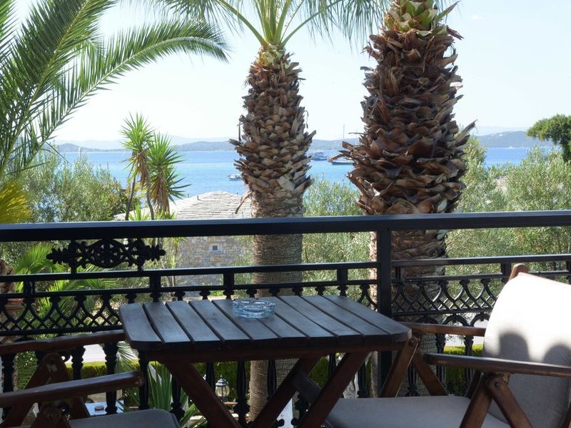 Pyrgos Hotel 284984