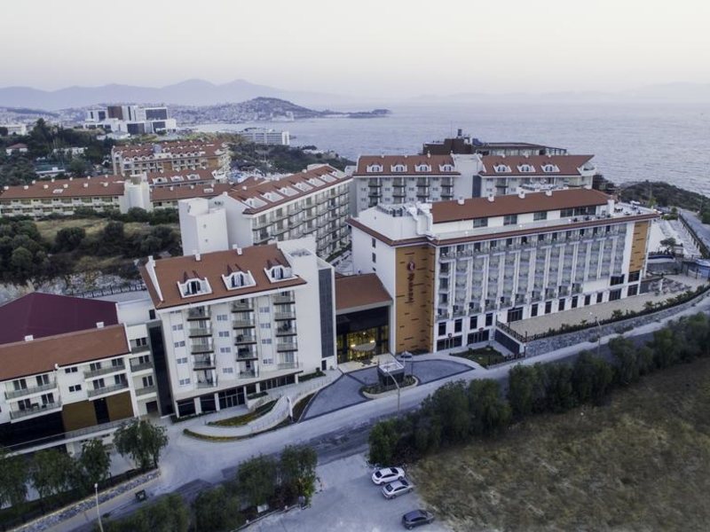 Ramada Hotel & Suite Kusadasi 277183