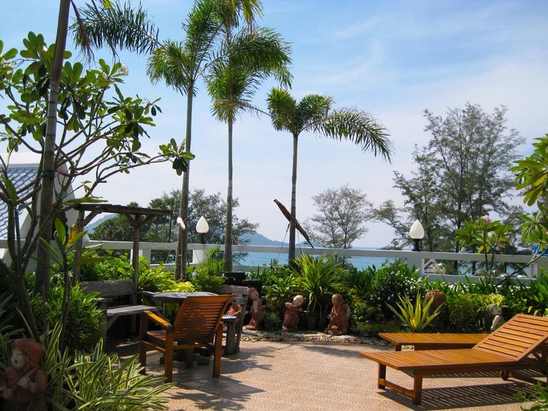 Rayaburi Hotel Patong 210215