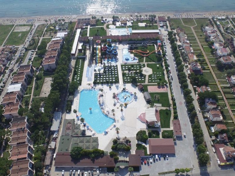 Risus Aqua Beach Resort Hotel  282174