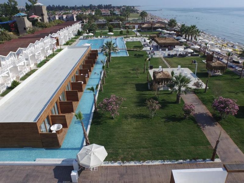 Risus Aqua Beach Resort Hotel  282175