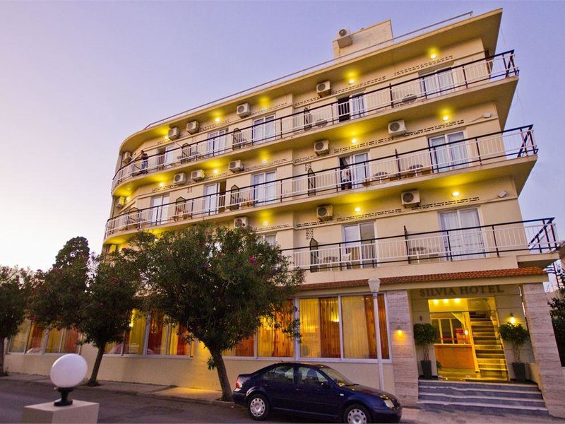 Silvia Hotel 248037