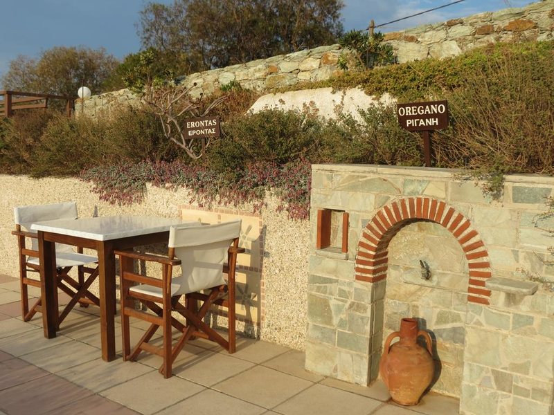 Spiros-Soula Family Hotel & Apartments 248141