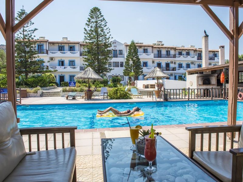 Spiros-Soula Family Hotel & Apartments 248146