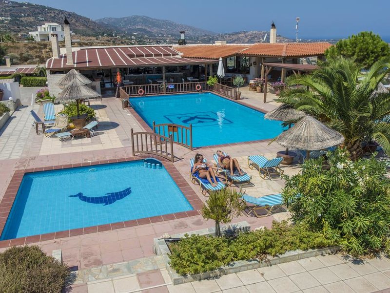 Spiros-Soula Family Hotel & Apartments 248150