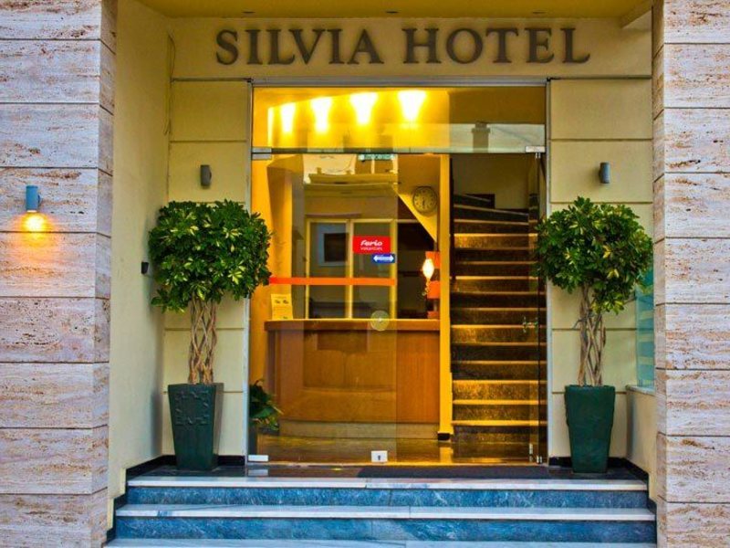 Sylvia Hotel  285246