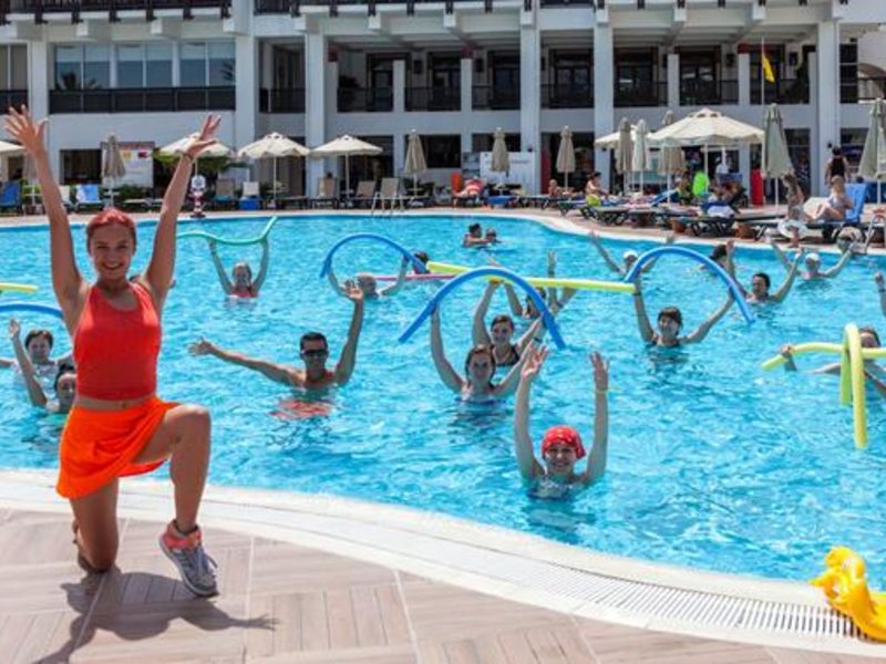 Fun sun active отзывы. Sun and fun Турция Кемер. Fun&Sun Active Club Hydros 5*. TTH Hydros Club 5 Кемер. Отель TTH Hydros Club в Кемере в Турции.