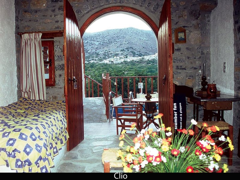 The Traditional Homes of Crete 248433