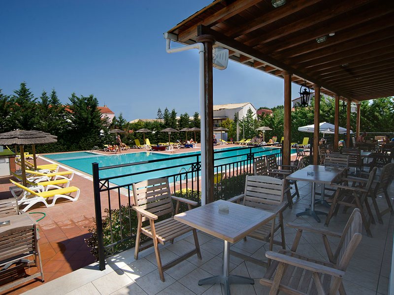 Thinalos Apart Hotel 262536