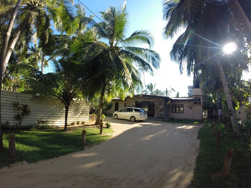 Thiranagama Beach Hotel 195928