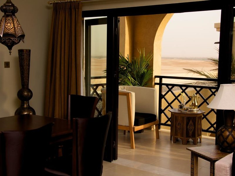 Tilal Liwa Hotel - Madinat Zayed 297017